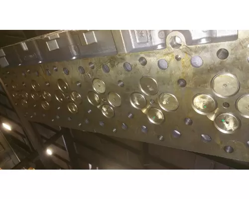 CUMMINS ISX15 CYLINDER HEAD