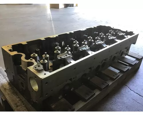 CUMMINS ISX15 CYLINDER HEAD