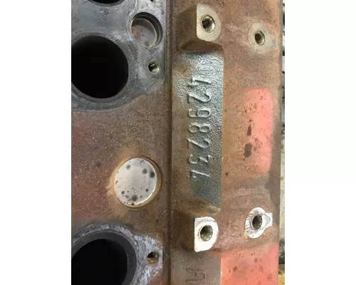 CUMMINS ISX15 CYLINDER HEAD