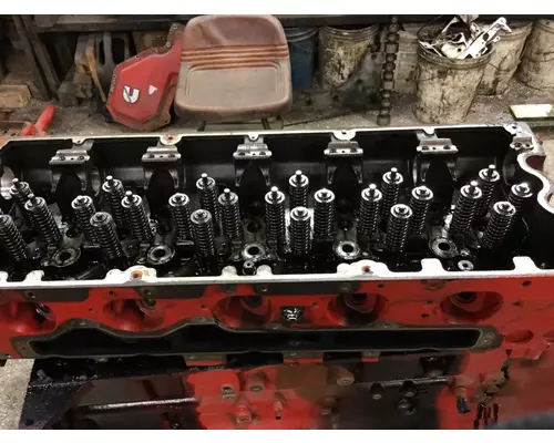 CUMMINS ISX15 CYLINDER HEAD