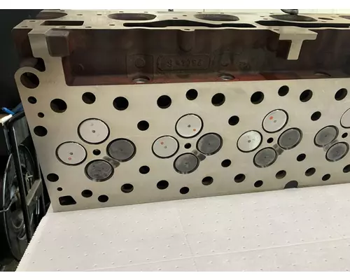 CUMMINS ISX15 Cylinder Head
