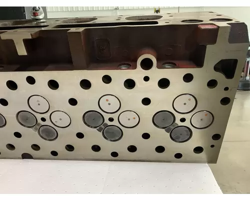 CUMMINS ISX15 Cylinder Head