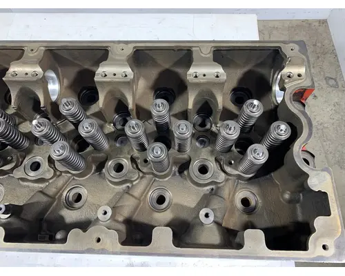 CUMMINS ISX15 Cylinder Head