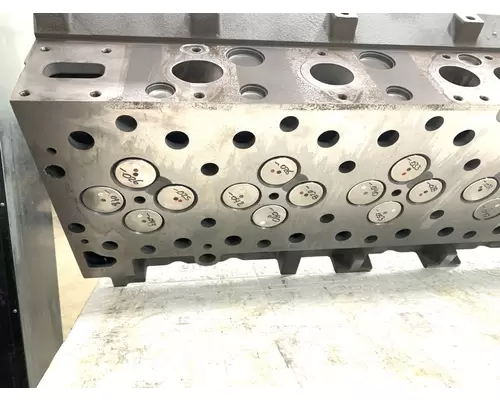 CUMMINS ISX15 Cylinder Head