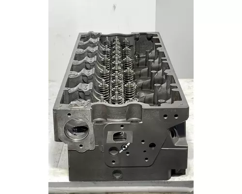 CUMMINS ISX15 Cylinder Head