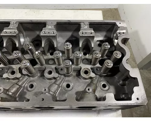 CUMMINS ISX15 Cylinder Head