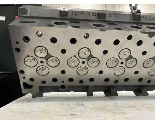 CUMMINS ISX15 Cylinder Head