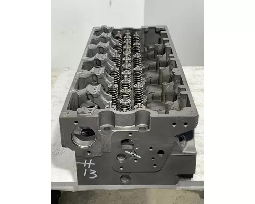 CUMMINS ISX15 Cylinder Head