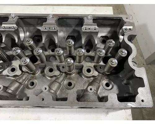 CUMMINS ISX15 Cylinder Head