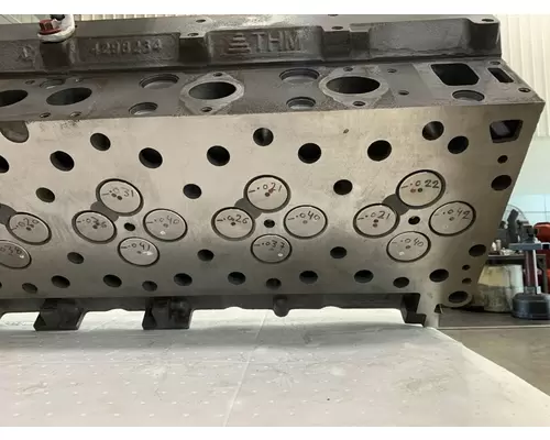CUMMINS ISX15 Cylinder Head