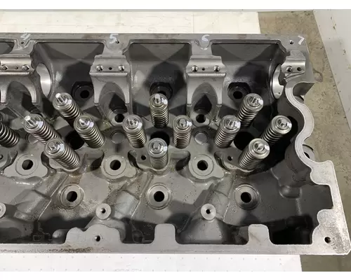 CUMMINS ISX15 Cylinder Head