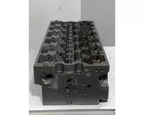 CUMMINS ISX15 Cylinder Head