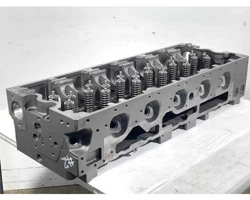 CUMMINS ISX15 Cylinder Head