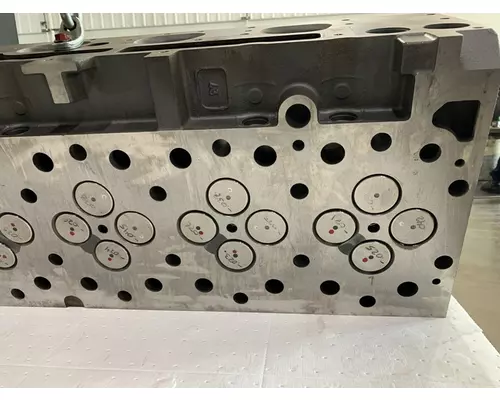 CUMMINS ISX15 Cylinder Head