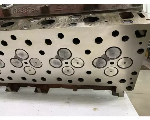 CUMMINS ISX15 Cylinder Head