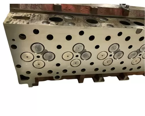 CUMMINS ISX15 Cylinder Head