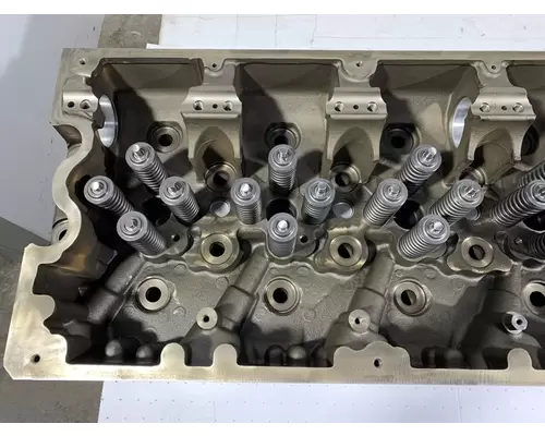 CUMMINS ISX15 Cylinder Head