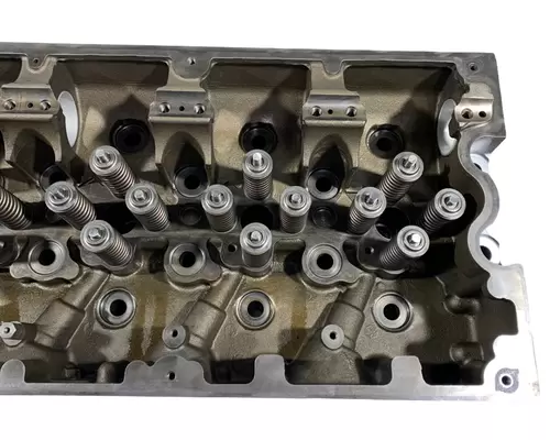 CUMMINS ISX15 Cylinder Head