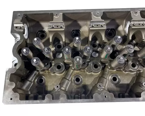 CUMMINS ISX15 Cylinder Head