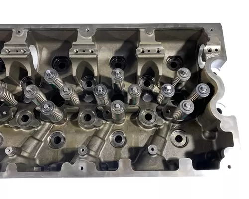 CUMMINS ISX15 Cylinder Head