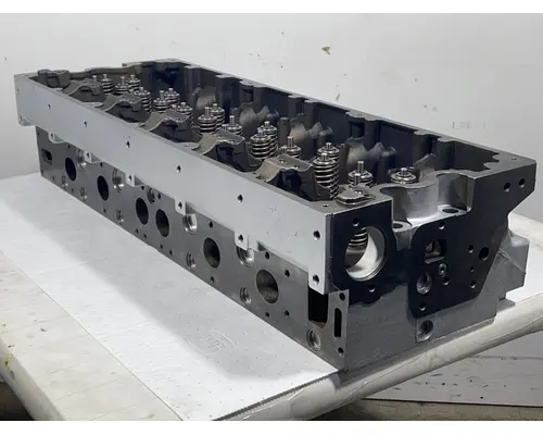 CUMMINS ISX15 Cylinder Head