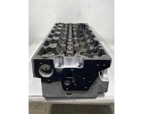 CUMMINS ISX15 Cylinder Head