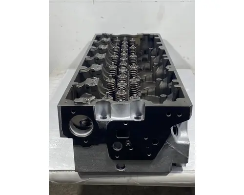 CUMMINS ISX15 Cylinder Head