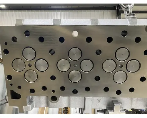 CUMMINS ISX15 Cylinder Head
