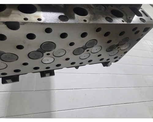 CUMMINS ISX15 Cylinder Head