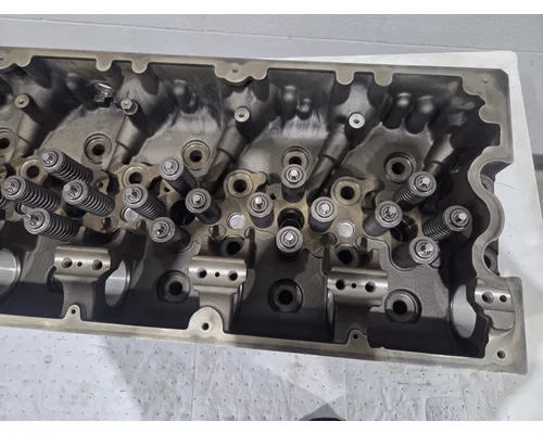 CUMMINS ISX15 Cylinder Head