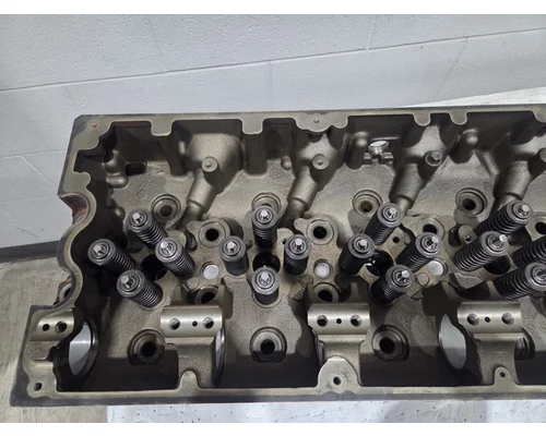 CUMMINS ISX15 Cylinder Head
