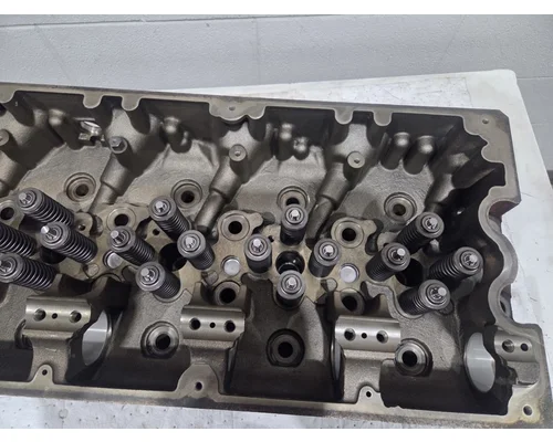 CUMMINS ISX15 Cylinder Head