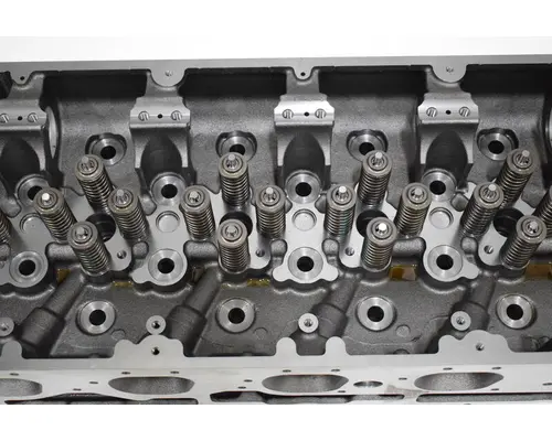 CUMMINS ISX15 Cylinder Head