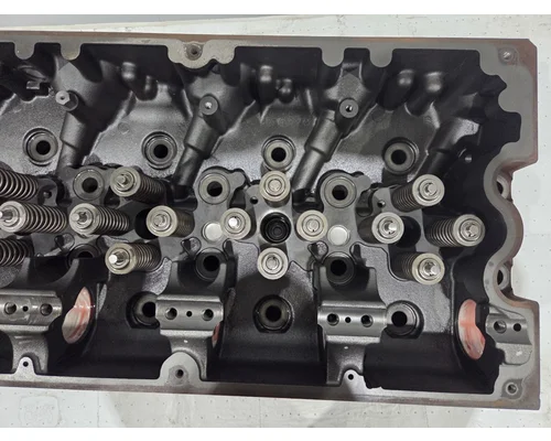 CUMMINS ISX15 Cylinder Head