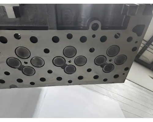 CUMMINS ISX15 Cylinder Head