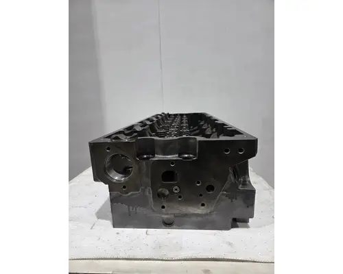 CUMMINS ISX15 Cylinder Head
