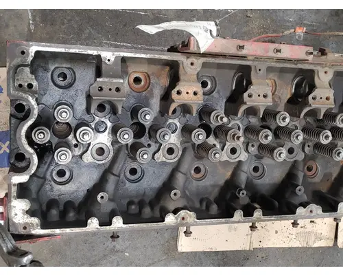 CUMMINS ISX15 Cylinder Head