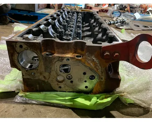 CUMMINS ISX15 Cylinder Head