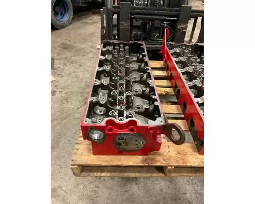 CUMMINS ISX15 Cylinder Head