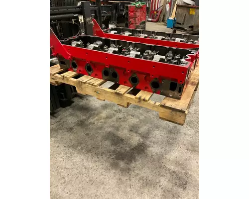 CUMMINS ISX15 Cylinder Head