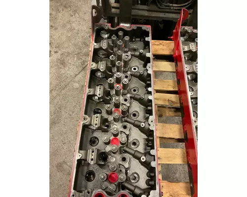 CUMMINS ISX15 Cylinder Head