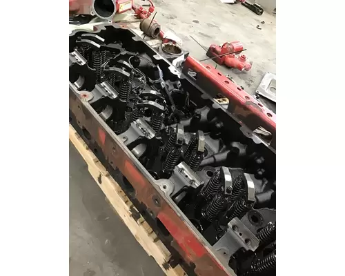 CUMMINS ISX15 Cylinder Head