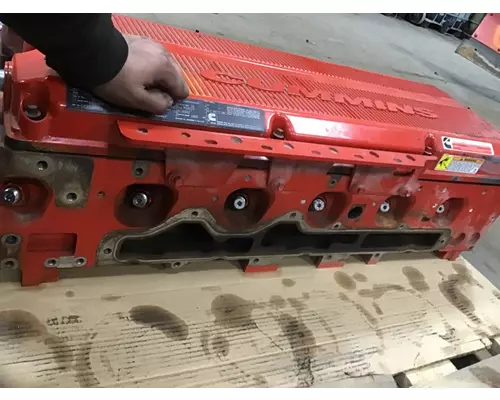 CUMMINS ISX15 Cylinder Head