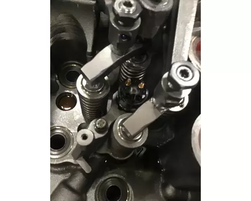 CUMMINS ISX15 Cylinder Head