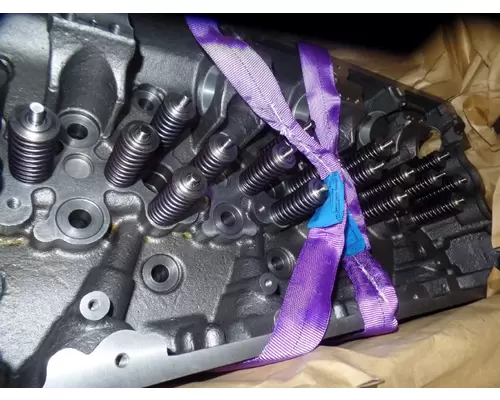 CUMMINS ISX15 Cylinder Head