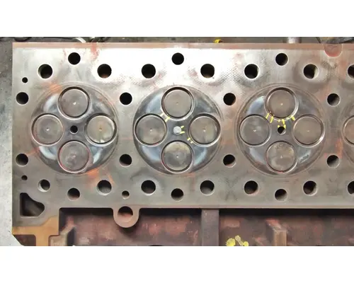CUMMINS ISX15 Cylinder Head