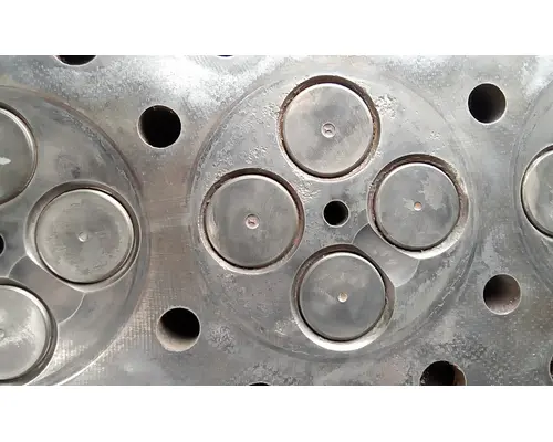 CUMMINS ISX15 Cylinder Head