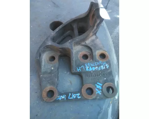 CUMMINS ISX15 ENGINE MOUNTS, ENGINE (REAR)