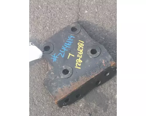 CUMMINS ISX15 ENGINE MOUNTS, ENGINE (REAR)