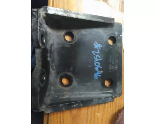 CUMMINS ISX15 ENGINE MOUNTS, ENGINE (REAR)